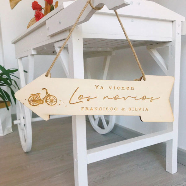 FLECHA MADERA BODA